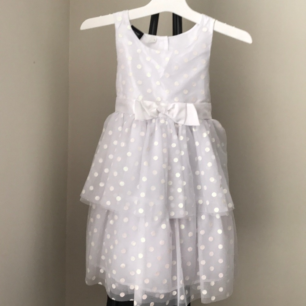 Girl’s dress